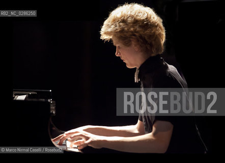 JAN LISIECKI piano 15_06_2011 ©Marco Nirmal Caselli/Rosebud2