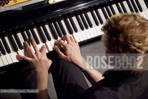 JAN LISIECKI piano 15_06_2011 ©Marco Nirmal Caselli/Rosebud2