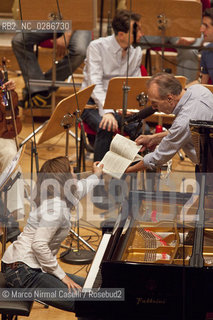 ORCHESTRA MOZART CLAUDIO ABBADO direttore.HÉLÈNE GRIMAUD pianoforte Bologna, Auditorium Manzoni  31 Maggio 2011 durante le prove ©Marco Nirmal Caselli/Rosebud2
