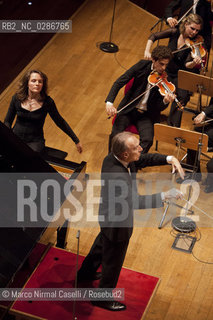 ORCHESTRA MOZART CLAUDIO ABBADO direttore.HÉLÈNE GRIMAUD pianoforte Bologna, Auditorium Manzoni  31 Maggio 2011 ©Marco Nirmal Caselli/Rosebud2