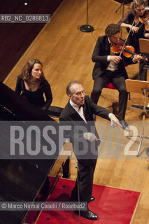 ORCHESTRA MOZART CLAUDIO ABBADO direttore.HÉLÈNE GRIMAUD pianoforte Bologna, Auditorium Manzoni  31 Maggio 2011 ©Marco Nirmal Caselli/Rosebud2