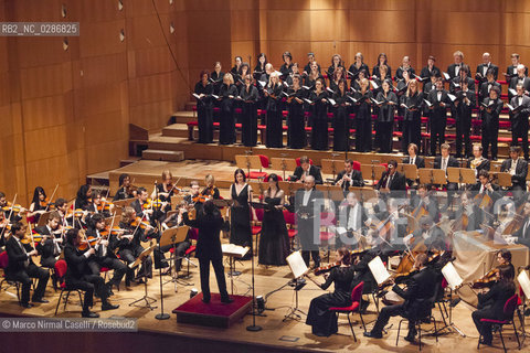 ORCHESTRA MOZART.ARNOLD SCHOENBERG CHOR.CLAUDIO ABBADO, direttore.RACHEL HARNISCH, soprano.SARA MINGARDO, contralto.JAVIER CAMARENA e PAOLO FANALE, tenori.ALEX ESPOSITO, basso 11 giungno 2012 Bologna ©Marco Nirmal Caselli/Rosebud2