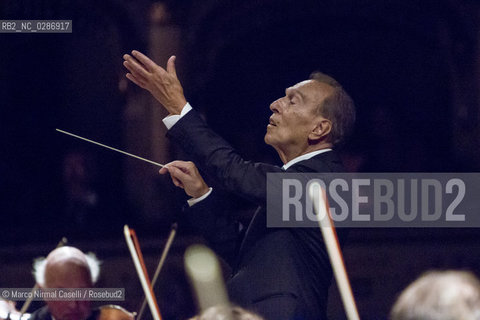 STAGIONE 2012/2013 FERRARA MUSICA   Concerto straordinario per la città di Ferrara.Domenica 23 settembre 2012.Teatro Comunale di Ferrara..LUCERNE FESTIVAL ORCHESTRA.MAURIZIO POLLINI, pianoforte/piano.CLAUDIO ABBADO, direttore/conductor ©Marco Nirmal Caselli/Rosebud2