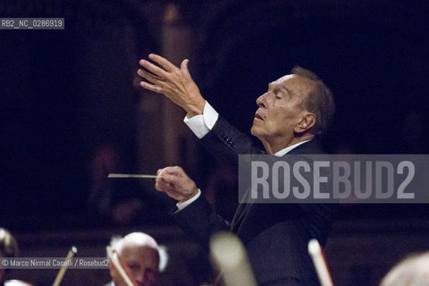 STAGIONE 2012/2013 FERRARA MUSICA   Concerto straordinario per la città di Ferrara.Domenica 23 settembre 2012.Teatro Comunale di Ferrara..LUCERNE FESTIVAL ORCHESTRA.MAURIZIO POLLINI, pianoforte/piano.CLAUDIO ABBADO, direttore/conductor ©Marco Nirmal Caselli/Rosebud2