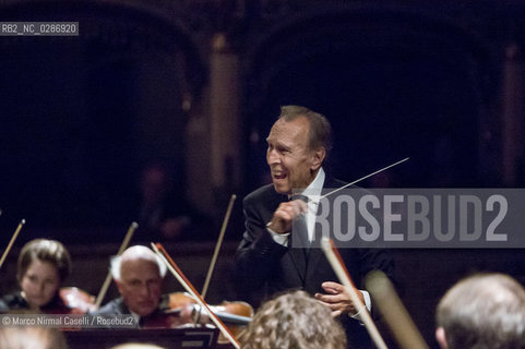 STAGIONE 2012/2013 FERRARA MUSICA   Concerto straordinario per la città di Ferrara.Domenica 23 settembre 2012.Teatro Comunale di Ferrara..LUCERNE FESTIVAL ORCHESTRA.MAURIZIO POLLINI, pianoforte/piano.CLAUDIO ABBADO, direttore/conductor ©Marco Nirmal Caselli/Rosebud2