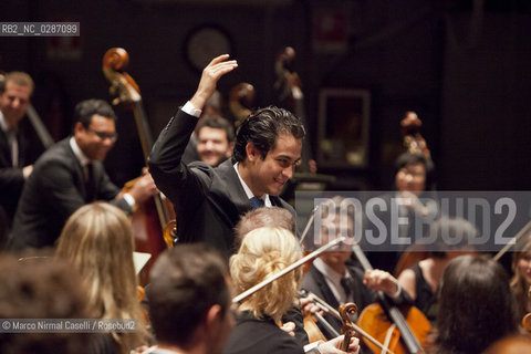 FERRARA MUSICA stagione 2010/11 MAHLER CHAMBER ORCHESTRA.ORCHESTRA MOZART.DIEGO MATHEUZ,direttore.VADIM REPIN, violino  Teatro Comunale di Ferrara ,12 Aprile 2011 ©Marco Nirmal Caselli/Rosebud2