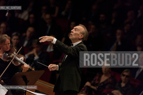 Giovedì 21 aprile 2011 - Roma, Auditorium Parco della Musica (Accademia Nazionale di Santa Cecilia).ORCHESTRA MOZART.MAHLER CHAMBER ORCHESTRA.ESTONIAN PHILHARMONIC CHAMBER CHOIR.CLAUDIO ABBADO direttore.MARTHA ARGERICH pianoforte ©Marco Nirmal Caselli/Rosebud2