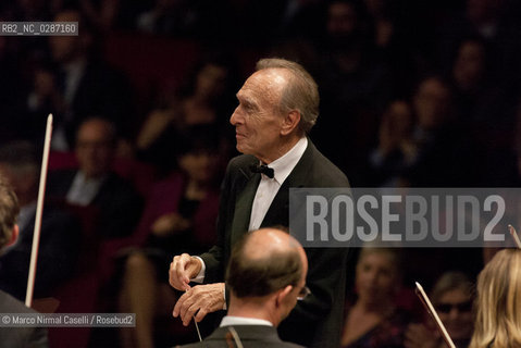 Giovedì 21 aprile 2011 - Roma, Auditorium Parco della Musica (Accademia Nazionale di Santa Cecilia).ORCHESTRA MOZART.MAHLER CHAMBER ORCHESTRA.ESTONIAN PHILHARMONIC CHAMBER CHOIR.CLAUDIO ABBADO direttore.MARTHA ARGERICH pianoforte ©Marco Nirmal Caselli/Rosebud2