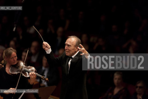 Giovedì 21 aprile 2011 - Roma, Auditorium Parco della Musica (Accademia Nazionale di Santa Cecilia).ORCHESTRA MOZART.MAHLER CHAMBER ORCHESTRA.ESTONIAN PHILHARMONIC CHAMBER CHOIR.CLAUDIO ABBADO direttore.MARTHA ARGERICH pianoforte ©Marco Nirmal Caselli/Rosebud2
