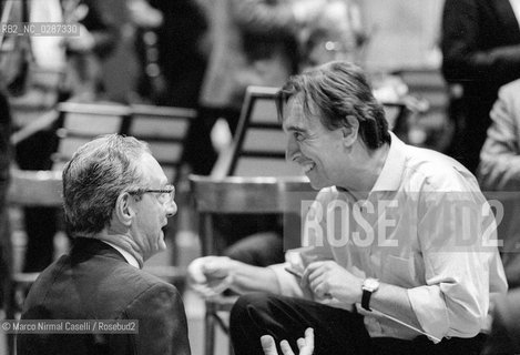 FERRARA MUSICA 1990/1991.ABBADO WIENER AL LINGOTTO TORINO.24/09/1990 FERRARA MUSICA 1990/1991(0).ABBADO WIENER AL LINGOTTO TORINO.DIAPOSITIVE NEGATIVI B/N STAMPE.24/09/1990.Claudio Abbado Cesare Romiti A.d. FIAT ©Marco Nirmal Caselli/Rosebud2