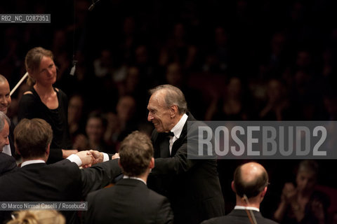 Giovedì 21 aprile 2011 - Roma, Auditorium Parco della Musica (Accademia Nazionale di Santa Cecilia).ORCHESTRA MOZART.MAHLER CHAMBER ORCHESTRA.ESTONIAN PHILHARMONIC CHAMBER CHOIR.CLAUDIO ABBADO direttore.MARTHA ARGERICH pianoforte ©Marco Nirmal Caselli/Rosebud2