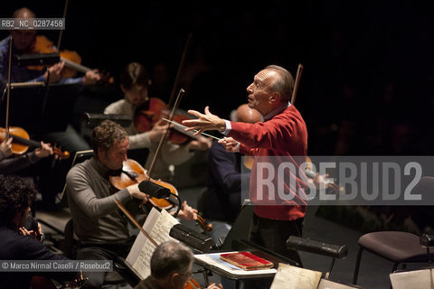 Orchestra Mozart e Orchestra del Maggio Fiorentino Claudio Abbado direttore Firenze 22 dicembre 2011 ©Marco Nirmal Caselli/Rosebud2