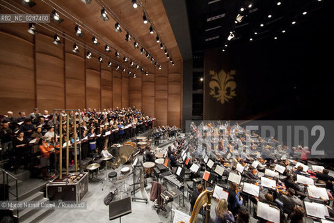 Orchestra Mozart e Orchestra del Maggio Fiorentino Claudio Abbado direttore Firenze 22 dicembre 2011 ©Marco Nirmal Caselli/Rosebud2