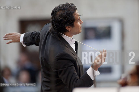 Diego Matheuz conductor, direttore dorchestra Spoleto 2010 ©Marco Nirmal Caselli/Rosebud2