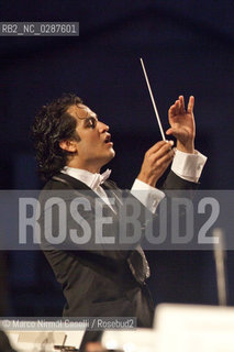 Diego Matheuz conductor, direttore dorchestra Spoleto 2010 ©Marco Nirmal Caselli/Rosebud2
