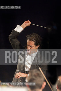 Diego Matheuz conductor, direttore dorchestra Spoleto 2010 ©Marco Nirmal Caselli/Rosebud2