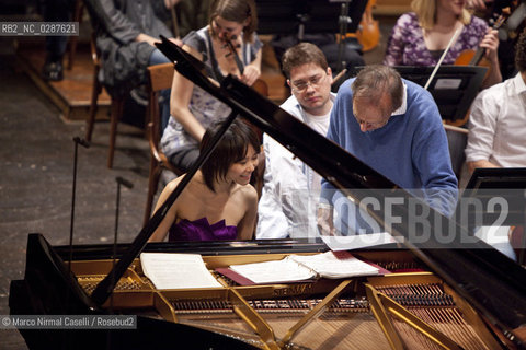 Claudio Abbado conductor Yuja Wang piano FERRARA MUSICA Teatro comunale di Ferrara 2010 ©Marco Nirmal Caselli/Rosebud2