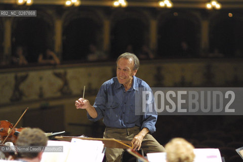Claudio Abbado conductor / Mahler Chamber Orchestra FERRARA MUSICA 30/05/2001 ©Marco Nirmal Caselli/Rosebud2