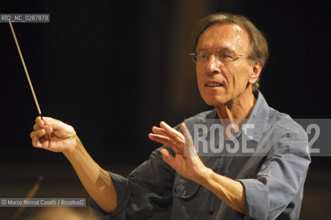 Claudio Abbado conductor / Mahler Chamber Orchestra FERRARA MUSICA 31/05/2001 ©Marco Nirmal Caselli/Rosebud2