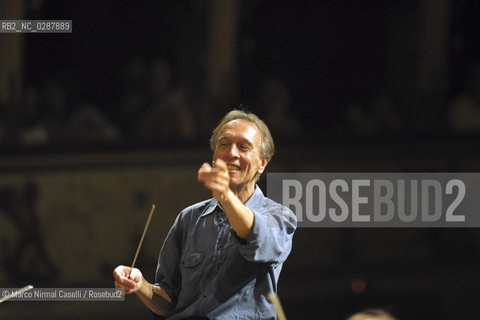 Claudio Abbado conductor / Mahler Chamber Orchestra FERRARA MUSICA 30/05/2001 ©Marco Nirmal Caselli/Rosebud2