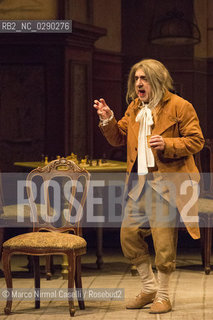 Teatro Comunale di Ferrara PROSA 14/2/2014 SILVIO ORLANDO.IL NIPOTE DI RAMEAU di Denis Diderot.adattamento Edoardo Erba, Silvio Orlando.con Silvio Orlando, Amerigo Fontani, Maria Laura Rondanini.regia Silvio Orlando.scene Giancarlo Basili.costumi Giovanna Buzzi.clavicembalista Luca Testa.Produzione Cardellino srl ©Marco Nirmal Caselli/Rosebud2