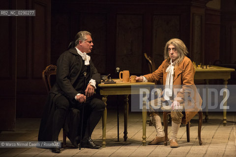 Teatro Comunale di Ferrara PROSA 14/2/2014 SILVIO ORLANDO.IL NIPOTE DI RAMEAU di Denis Diderot.adattamento Edoardo Erba, Silvio Orlando.con Silvio Orlando, Amerigo Fontani, Maria Laura Rondanini.regia Silvio Orlando.scene Giancarlo Basili.costumi Giovanna Buzzi.clavicembalista Luca Testa.Produzione Cardellino srl ©Marco Nirmal Caselli/Rosebud2