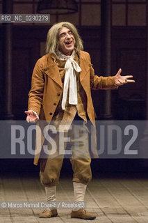 Teatro Comunale di Ferrara PROSA 14/2/2014 SILVIO ORLANDO.IL NIPOTE DI RAMEAU di Denis Diderot.adattamento Edoardo Erba, Silvio Orlando.con Silvio Orlando, Amerigo Fontani, Maria Laura Rondanini.regia Silvio Orlando.scene Giancarlo Basili.costumi Giovanna Buzzi.clavicembalista Luca Testa.Produzione Cardellino srl ©Marco Nirmal Caselli/Rosebud2