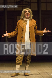 Teatro Comunale di Ferrara PROSA 14/2/2014 SILVIO ORLANDO.IL NIPOTE DI RAMEAU di Denis Diderot.adattamento Edoardo Erba, Silvio Orlando.con Silvio Orlando, Amerigo Fontani, Maria Laura Rondanini.regia Silvio Orlando.scene Giancarlo Basili.costumi Giovanna Buzzi.clavicembalista Luca Testa.Produzione Cardellino srl ©Marco Nirmal Caselli/Rosebud2