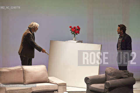 Haber Boni Alberti.Art..di Yasmina Reza ..traduzione Alessandra Serra..regia Giampiero Solari.scene Gianni Carluccio.luci Marcello Iazzetti.costumi Nicoletta Ceccolini..con Alessandro Haber,Alessio Boni, Gigio Alberti ©Marco Nirmal Caselli/Rosebud2