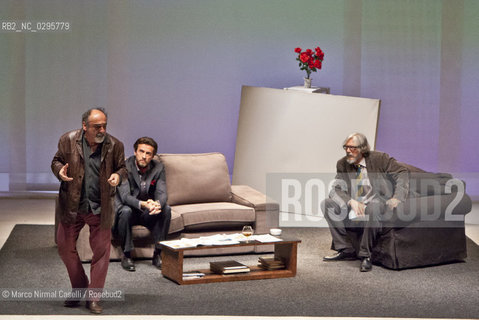 Haber Boni Alberti.Art..di Yasmina Reza ..traduzione Alessandra Serra..regia Giampiero Solari.scene Gianni Carluccio.luci Marcello Iazzetti.costumi Nicoletta Ceccolini..con Alessandro Haber,Alessio Boni, Gigio Alberti ©Marco Nirmal Caselli/Rosebud2