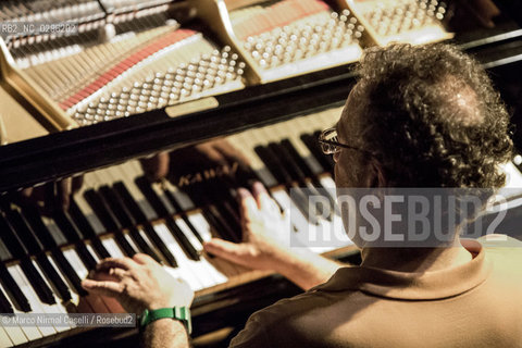Uri Caine, pianoforte e Fender Rhodes; .Han Bennink, batteria Jazz Club Ferrara 3 novembre 2014 In collaborazione con Bologna Jazz Festival.SONIC BOOM ©Marco Nirmal Caselli/Rosebud2