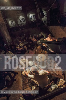 Uri Caine, pianoforte e Fender Rhodes; .Han Bennink, batteria Jazz Club Ferrara 3 novembre 2014 In collaborazione con Bologna Jazz Festival.SONIC BOOM ©Marco Nirmal Caselli/Rosebud2