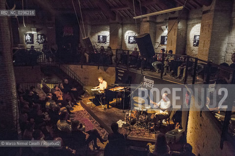 Uri Caine, pianoforte e Fender Rhodes; .Han Bennink, batteria Jazz Club Ferrara 3 novembre 2014 In collaborazione con Bologna Jazz Festival.SONIC BOOM ©Marco Nirmal Caselli/Rosebud2