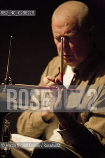 Uri Caine, pianoforte e Fender Rhodes; .Han Bennink, batteria Jazz Club Ferrara 3 novembre 2014 In collaborazione con Bologna Jazz Festival.SONIC BOOM ©Marco Nirmal Caselli/Rosebud2