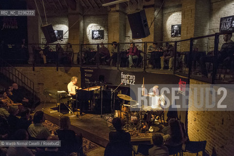 Uri Caine, pianoforte e Fender Rhodes; .Han Bennink, batteria Jazz Club Ferrara 3 novembre 2014 In collaborazione con Bologna Jazz Festival.SONIC BOOM ©Marco Nirmal Caselli/Rosebud2