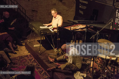 Uri Caine, pianoforte e Fender Rhodes; .Han Bennink, batteria Jazz Club Ferrara 3 novembre 2014 In collaborazione con Bologna Jazz Festival.SONIC BOOM ©Marco Nirmal Caselli/Rosebud2