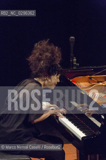 HIROMI pianist 28 ottobre 2014 Ferrara Teatro comunale ©Marco Nirmal Caselli/Rosebud2