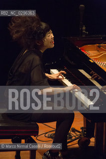 HIROMI pianist 28 ottobre 2014 Ferrara Teatro comunale ©Marco Nirmal Caselli/Rosebud2