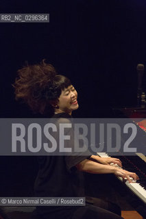 HIROMI pianist 28 ottobre 2014 Ferrara Teatro comunale ©Marco Nirmal Caselli/Rosebud2