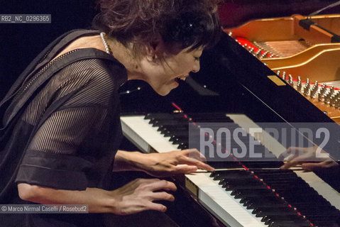 HIROMI pianist 28 ottobre 2014 Ferrara Teatro comunale ©Marco Nirmal Caselli/Rosebud2