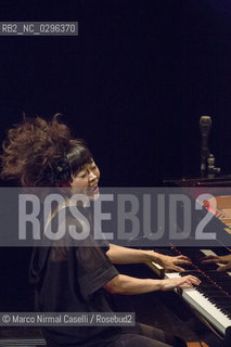 HIROMI pianist 28 ottobre 2014 Ferrara Teatro comunale ©Marco Nirmal Caselli/Rosebud2