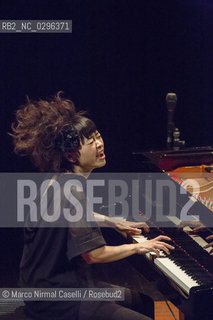 HIROMI pianist 28 ottobre 2014 Ferrara Teatro comunale ©Marco Nirmal Caselli/Rosebud2