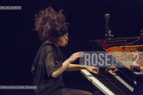 HIROMI pianist 28 ottobre 2014 Ferrara Teatro comunale ©Marco Nirmal Caselli/Rosebud2