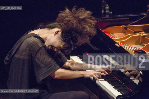 HIROMI pianist 28 ottobre 2014 Ferrara Teatro comunale ©Marco Nirmal Caselli/Rosebud2