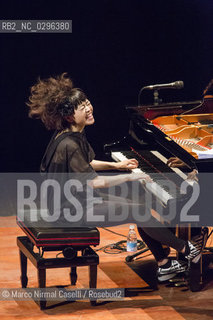 HIROMI pianist 28 ottobre 2014 Ferrara Teatro comunale ©Marco Nirmal Caselli/Rosebud2