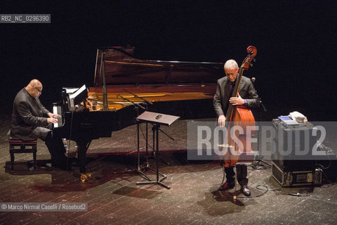 KENNY BARRON, PIANOFORTE.DAVE HOLLAND, CONTRABBASSO.FERRARA,17 NOVEMBRE 2014 TEATRO COMUNALE ©Marco Nirmal Caselli/Rosebud2