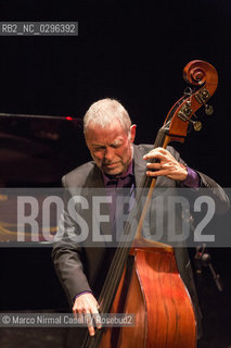 KENNY BARRON, PIANOFORTE.DAVE HOLLAND, CONTRABBASSO.FERRARA,17 NOVEMBRE 2014 TEATRO COMUNALE ©Marco Nirmal Caselli/Rosebud2