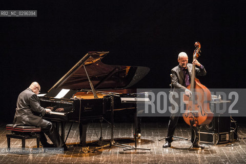 KENNY BARRON, PIANOFORTE.DAVE HOLLAND, CONTRABBASSO.FERRARA,17 NOVEMBRE 2014 TEATRO COMUNALE ©Marco Nirmal Caselli/Rosebud2