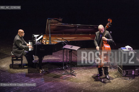 KENNY BARRON, PIANOFORTE.DAVE HOLLAND, CONTRABBASSO.FERRARA,17 NOVEMBRE 2014 TEATRO COMUNALE ©Marco Nirmal Caselli/Rosebud2