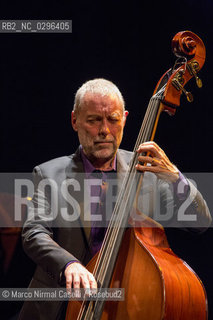 KENNY BARRON, PIANOFORTE.DAVE HOLLAND, CONTRABBASSO.FERRARA,17 NOVEMBRE 2014 TEATRO COMUNALE ©Marco Nirmal Caselli/Rosebud2